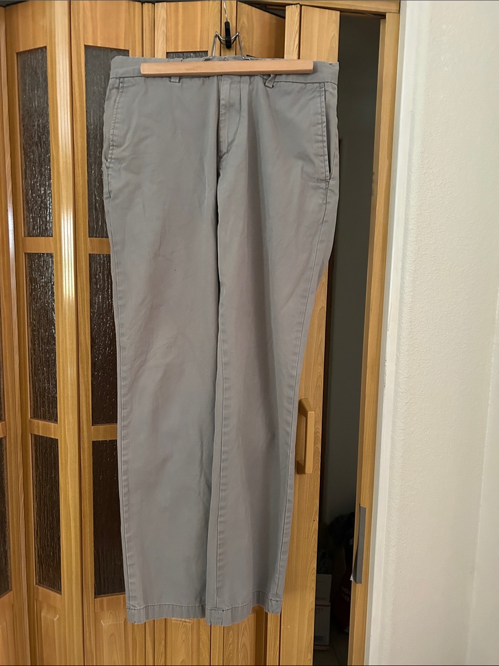 Banana Republic Light Gray Men's Chino Pants 33/34